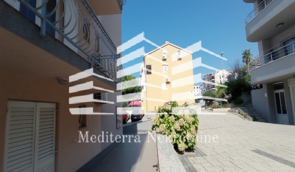 Makarska, HR, 3 Spavaće sobe Spavaće sobe, ,4 BathroomsBathrooms,Apartman,Za prodaju,2,1033