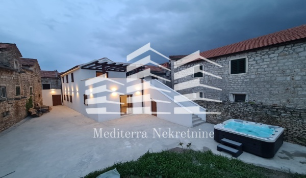 Jelsa, HR, ,1 KupatiloBathrooms,Villa / kuća za odmor,Za prodaju,1065